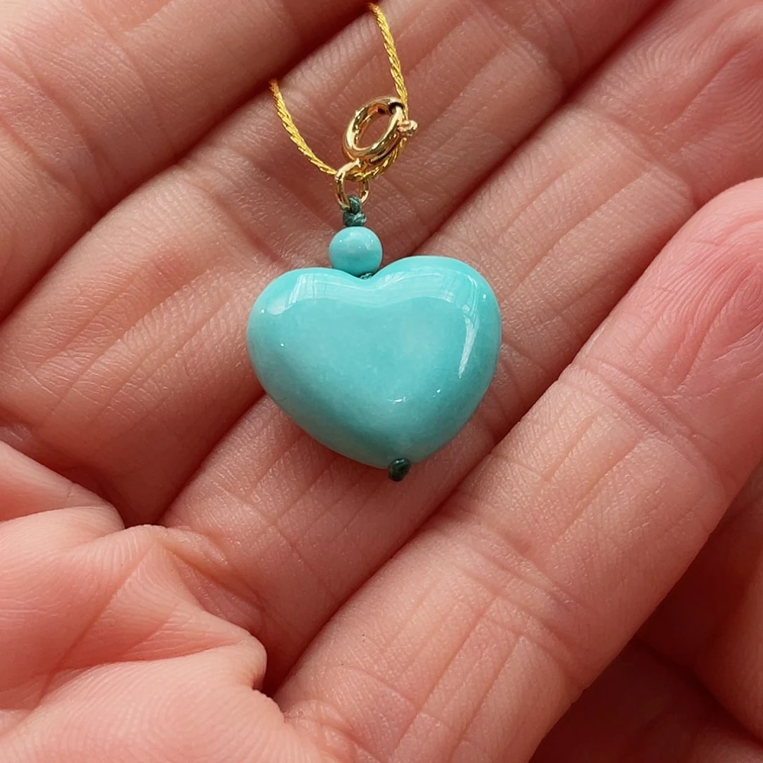 绿松石颈饰未镶嵌