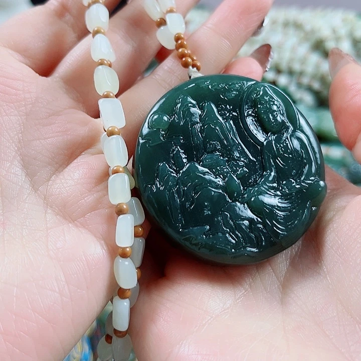 和田玉未镶嵌颈饰