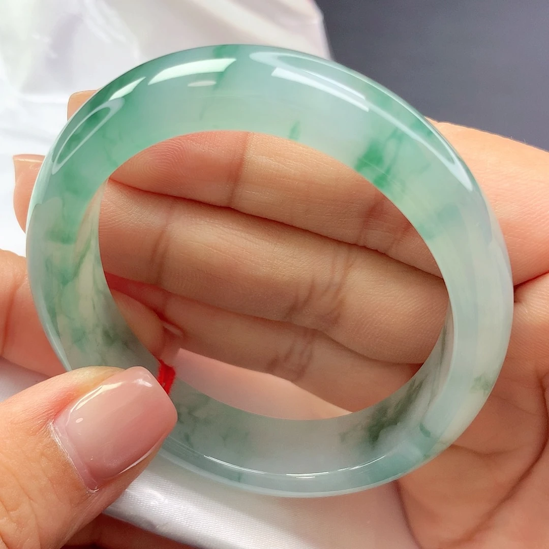 【闪购商品】未镶嵌手镯翡翠贵妃a 818570