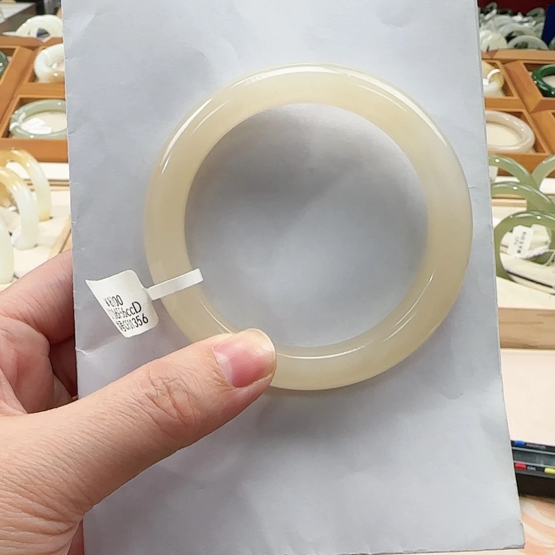 和田玉手镯未镶嵌59