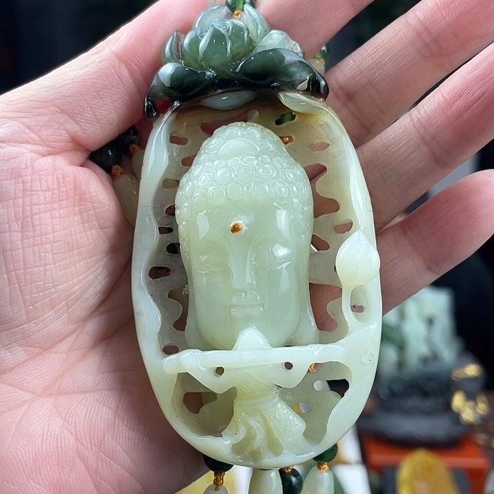 未镶嵌蛇纹石玉颈饰