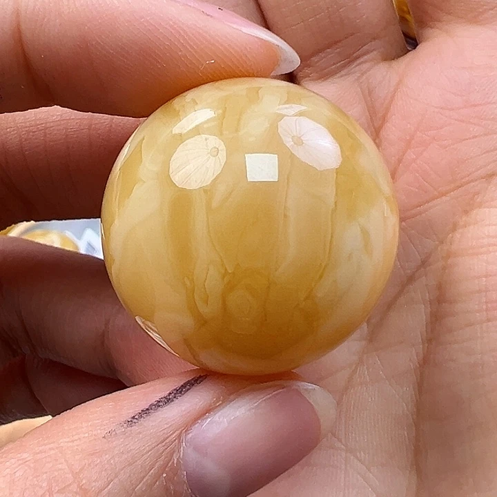 蜜蜡未镶嵌珠宝奇石