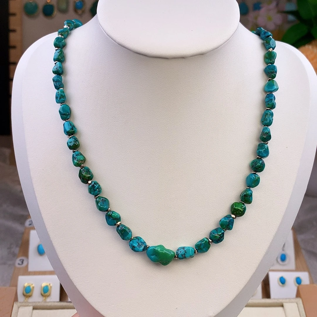 绿松石未镶嵌颈饰