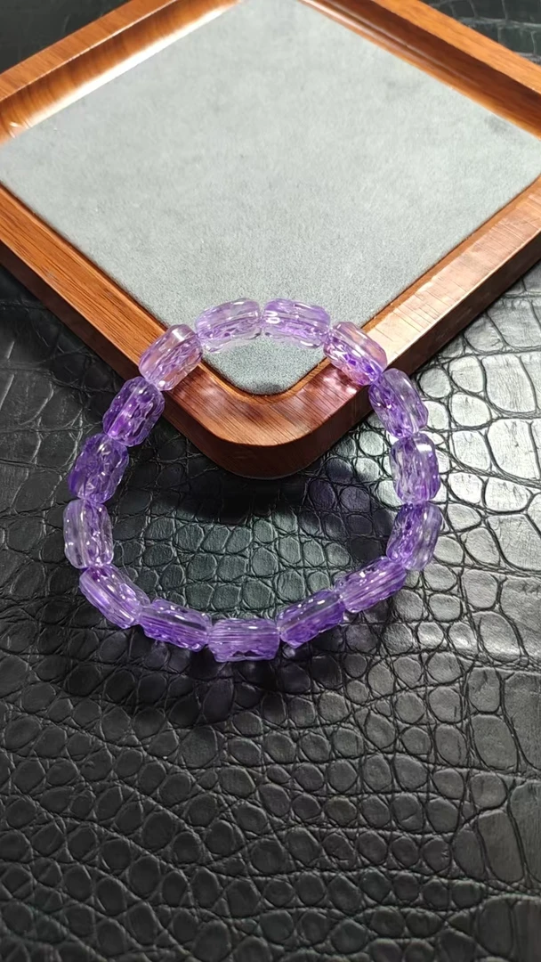 血胆灵精品时尚手链六057