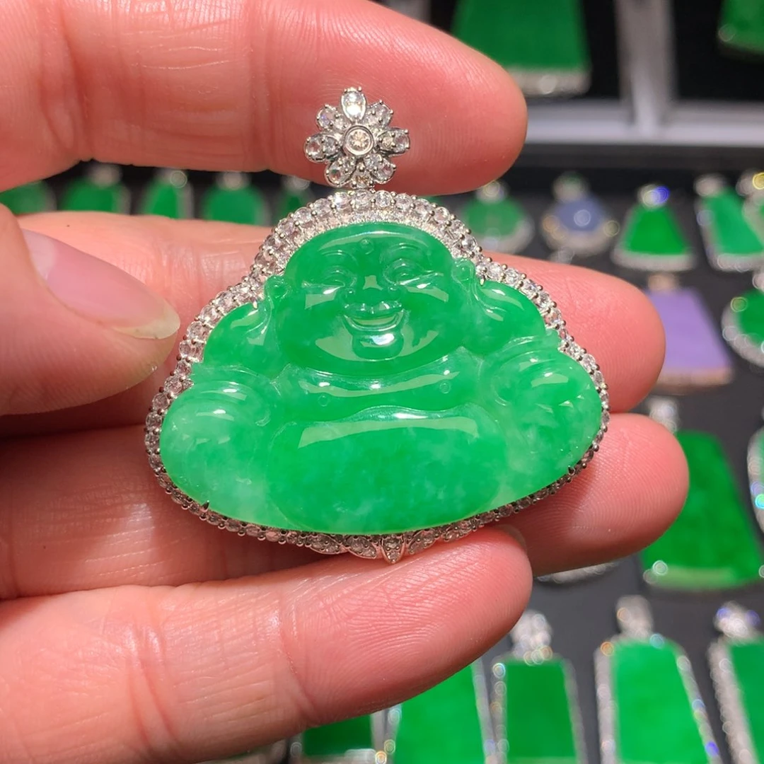 翡翠颈饰18K金镶嵌翡翠