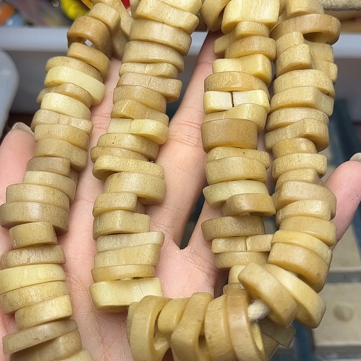 琉璃颈饰2698一条