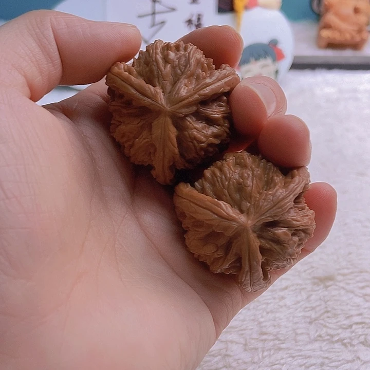 吊坠文玩核桃木*白奔
