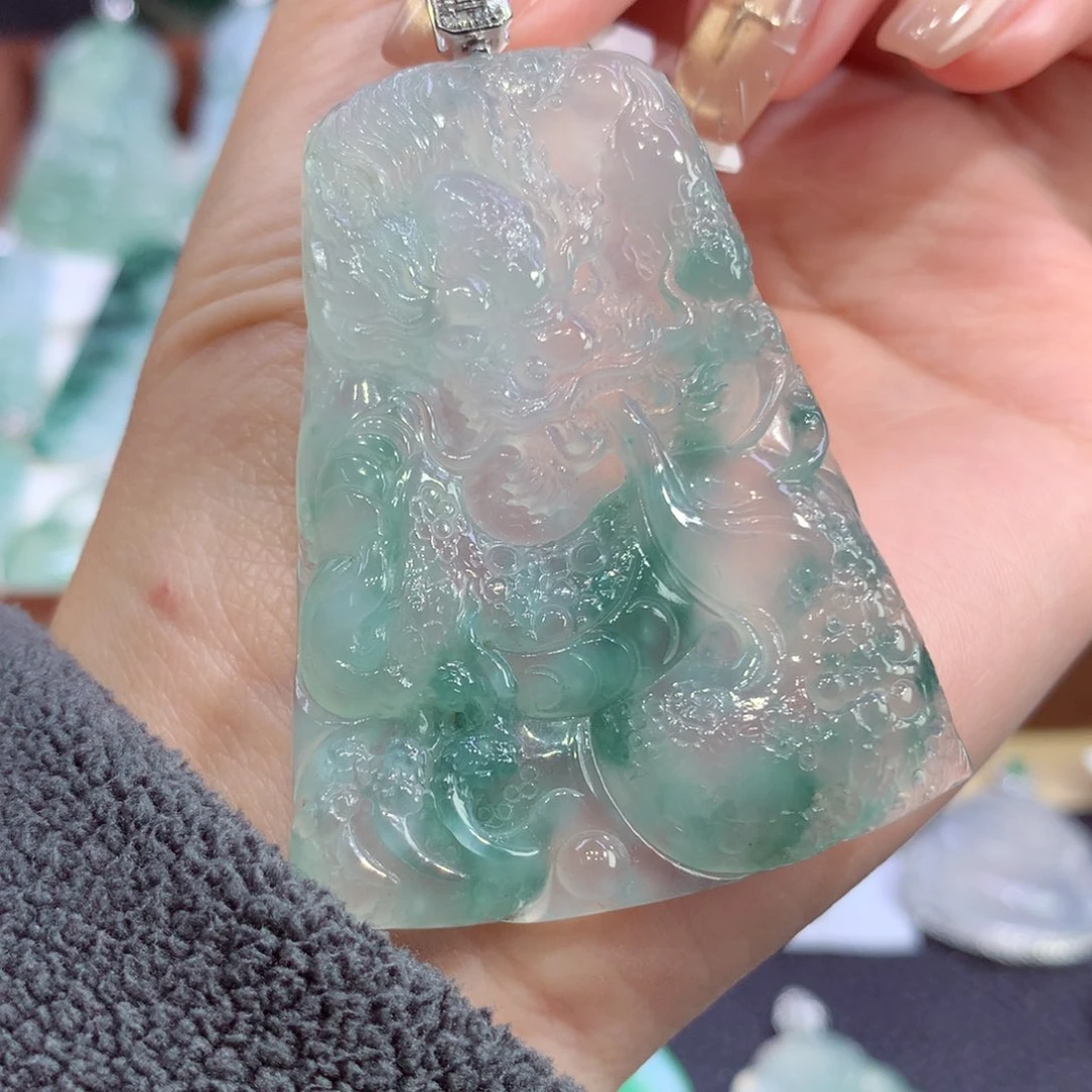 吊坠(不含链)18K金镶嵌翡翠