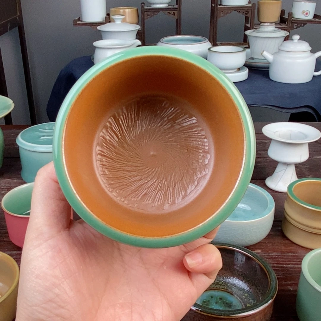 朱砂胎草木灰跳刀 梅子青马蹄杯