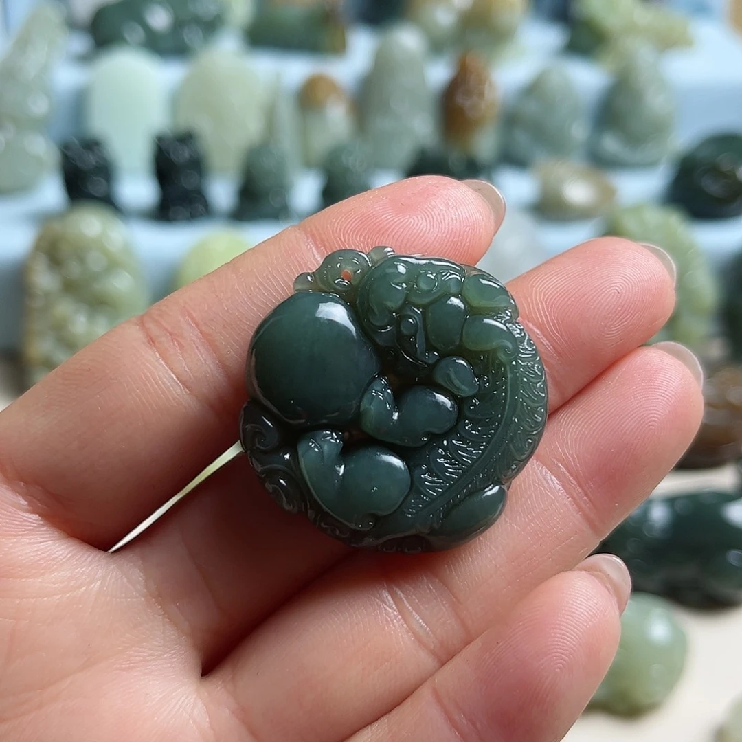 和田玉未镶嵌挂件