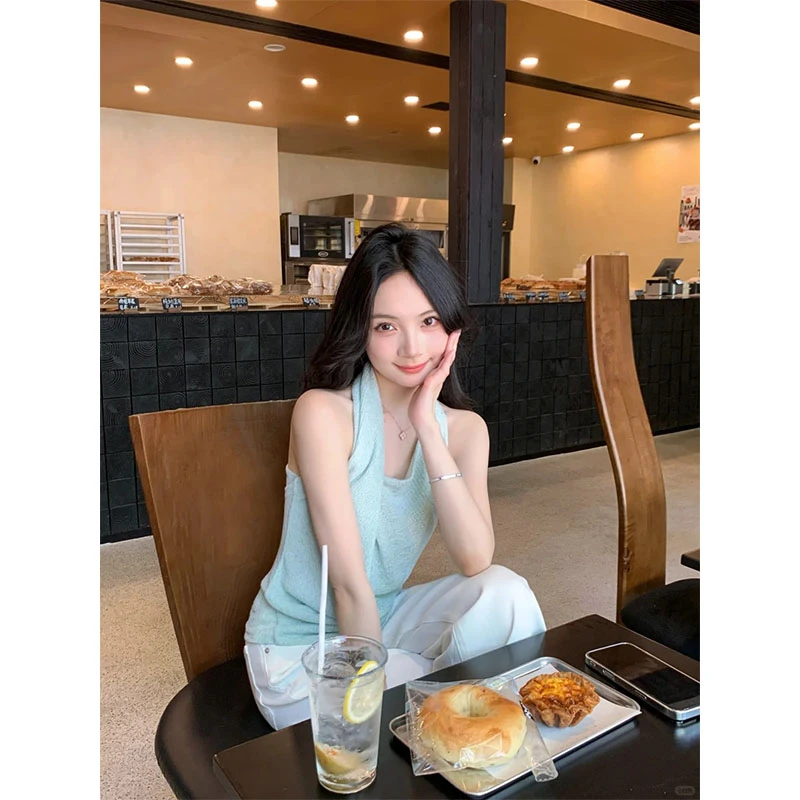 夏季新款修身显瘦气质时尚设计感无袖挂脖针织上衣休闲宽松长裤女