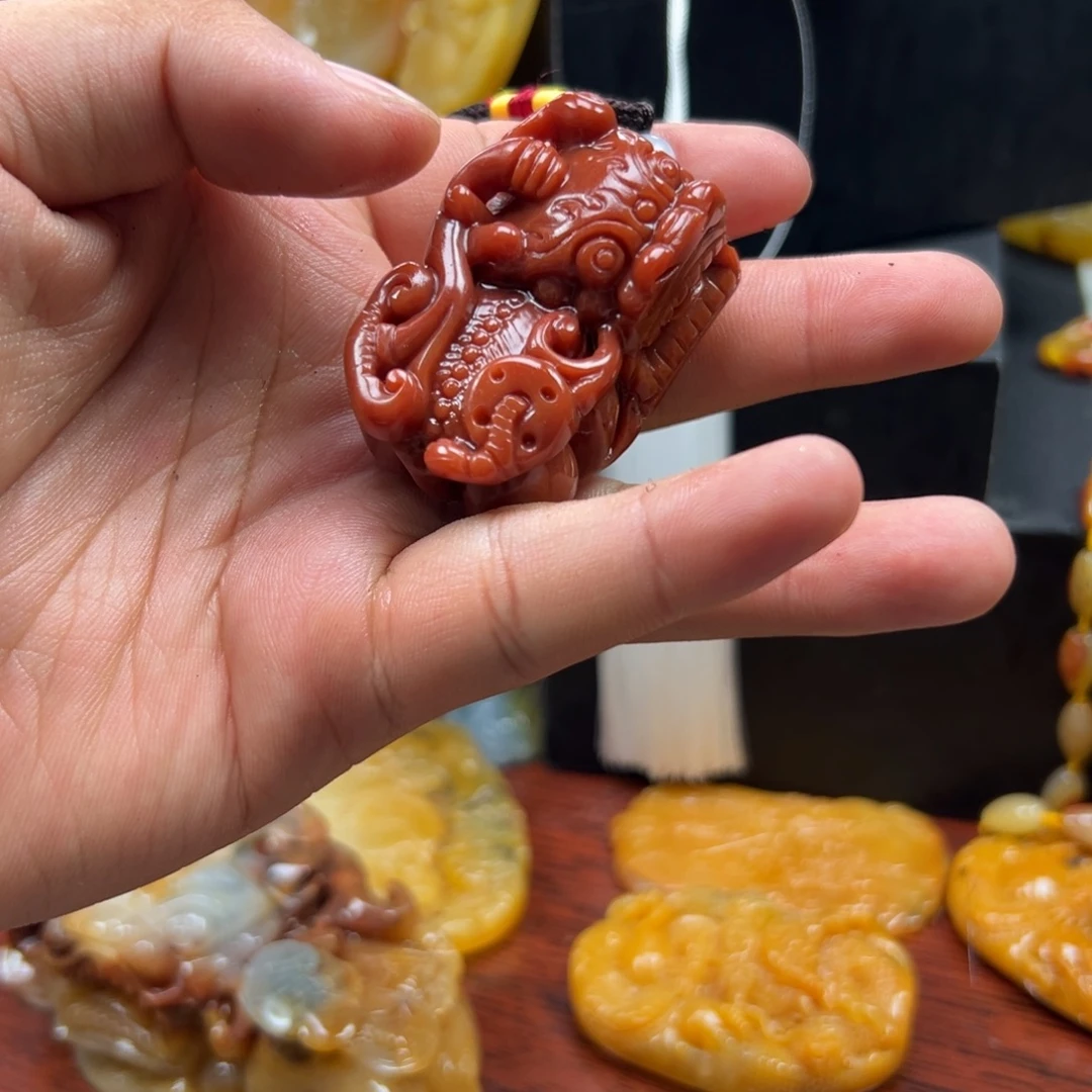 石英质玉（黄龙玉）未镶嵌多样性发货，发其一