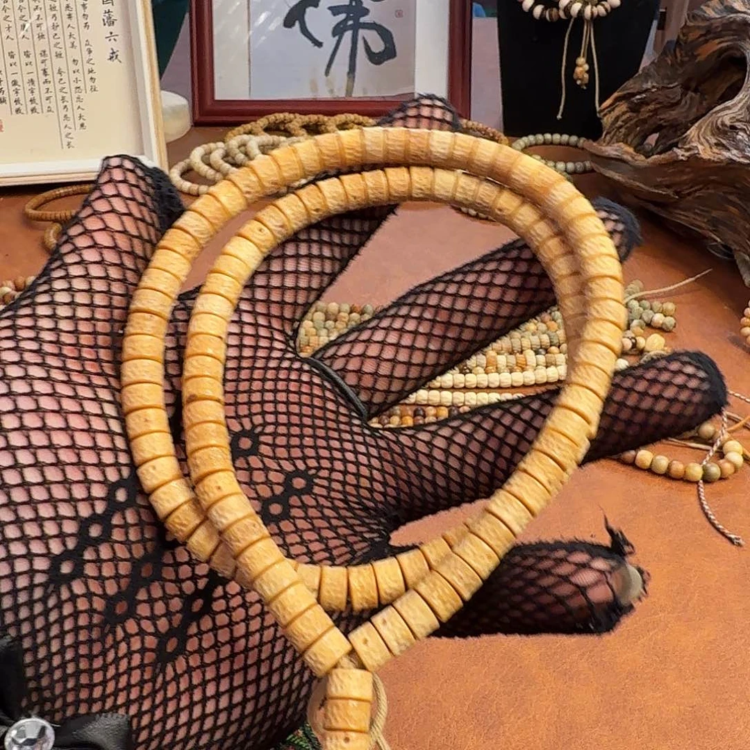 手串菩提根/象牙果龙脊菩提龙嘎（颗颗带月）