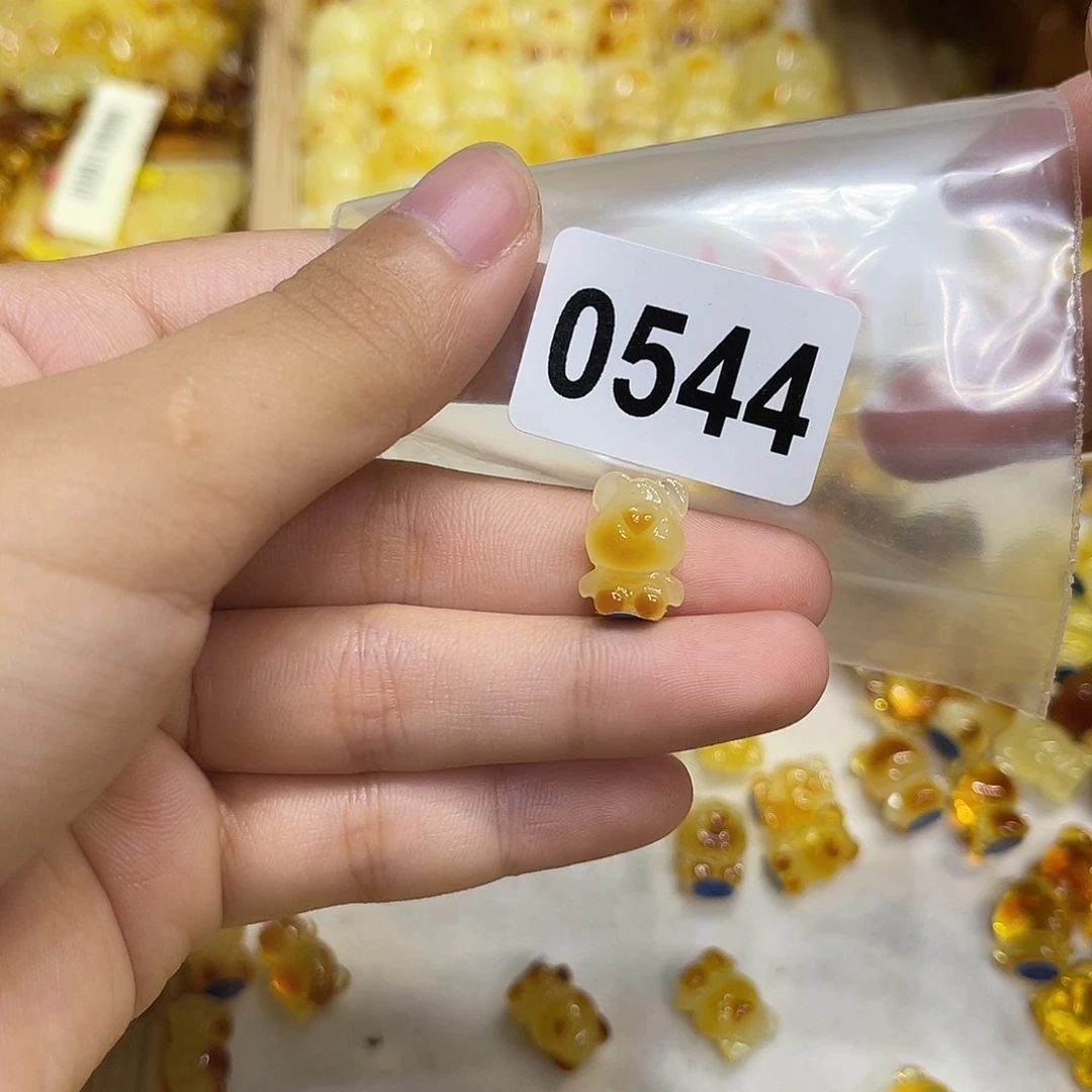 琥珀未镶嵌珠宝奇石