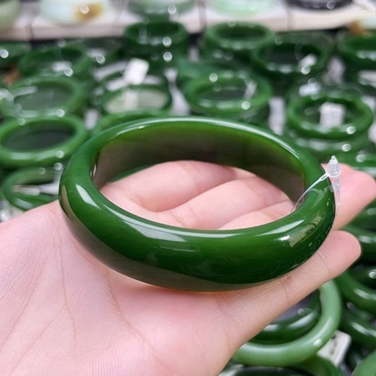 和田玉（碧玉）手镯未镶嵌