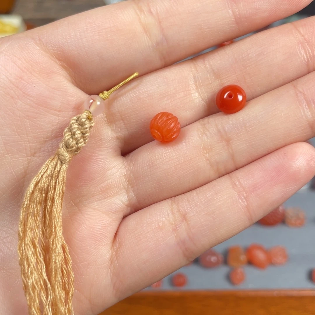 南红玛瑙莲花珠未镶嵌海****天两个流苏
