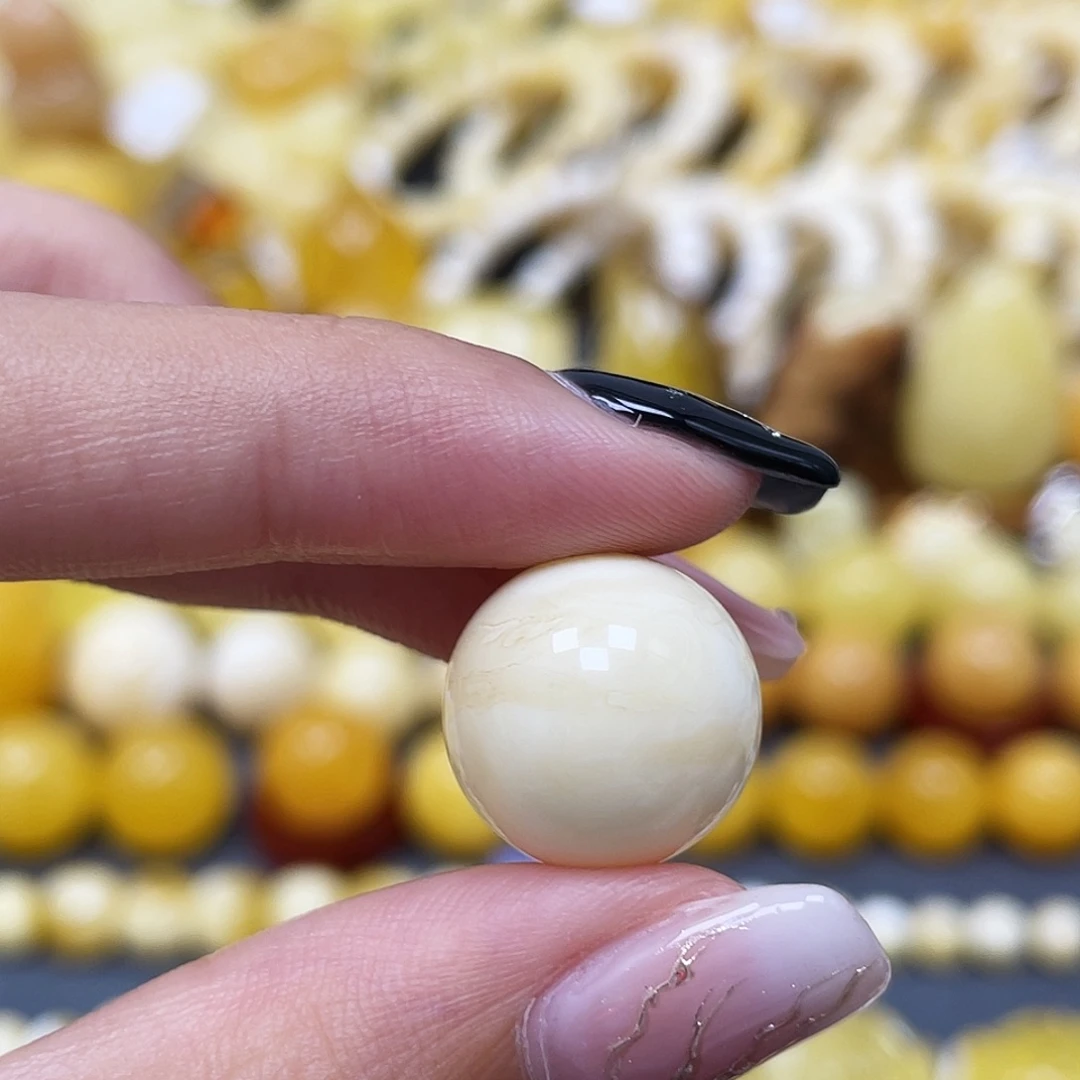 琥珀未镶嵌裸石15.9mm圆珠白蜡