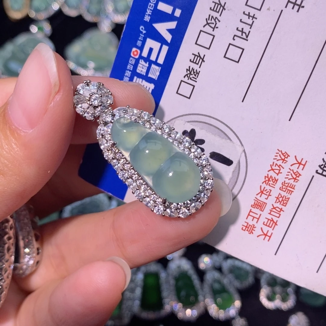 翡翠未镶嵌颈饰天然