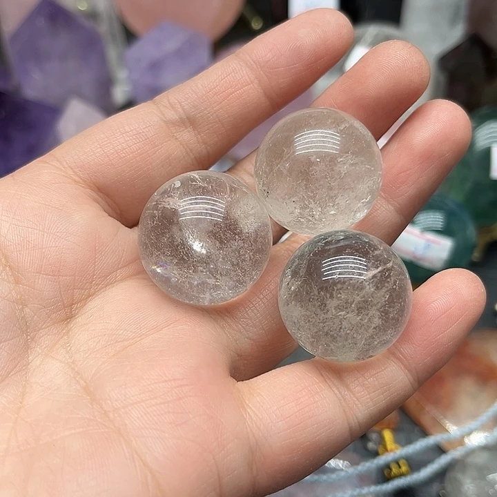 未镶嵌珠宝半成品水晶70克白水晶球