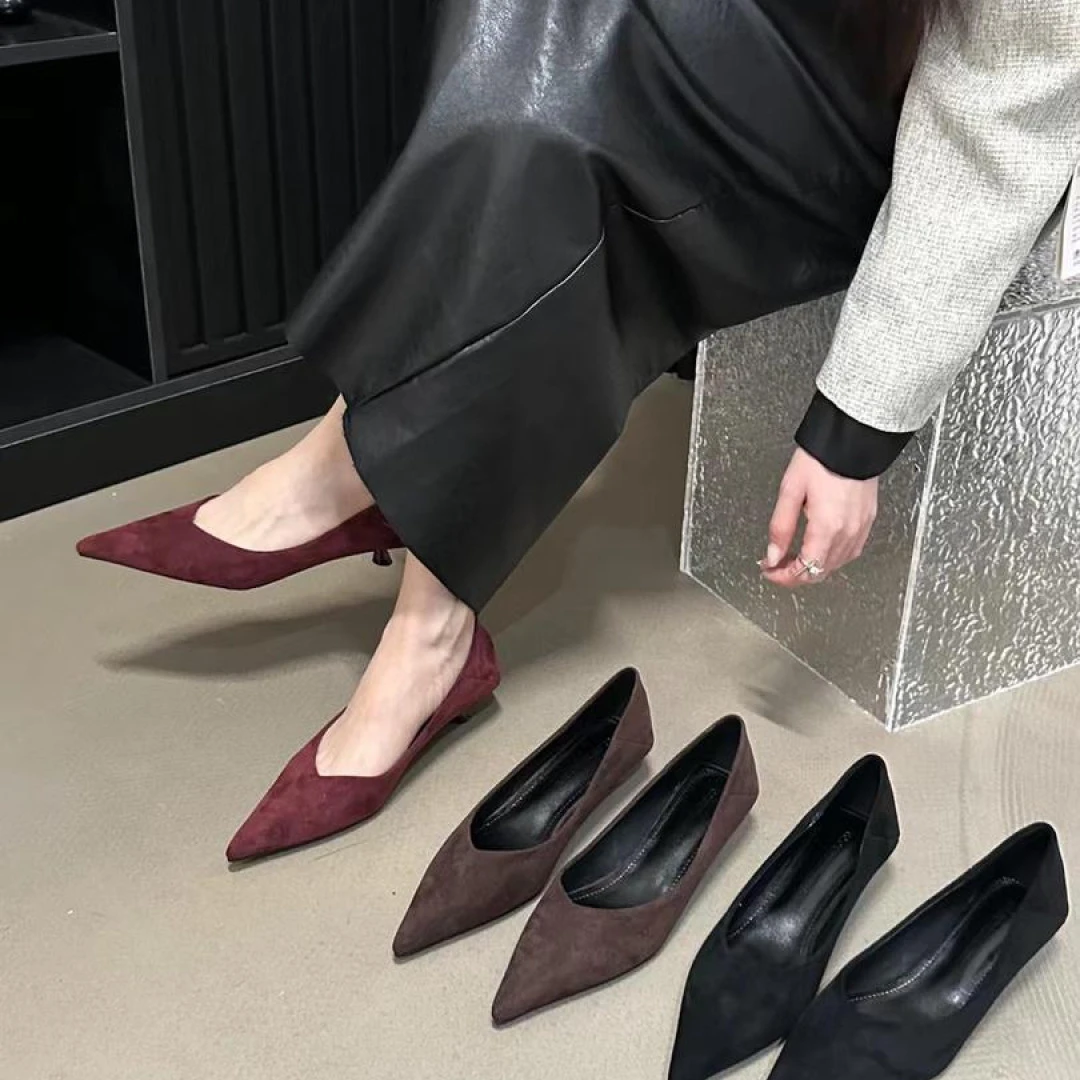 2024春季新款中跟女鞋时尚气质欧美风绒面浅口尖头细跟低跟单鞋