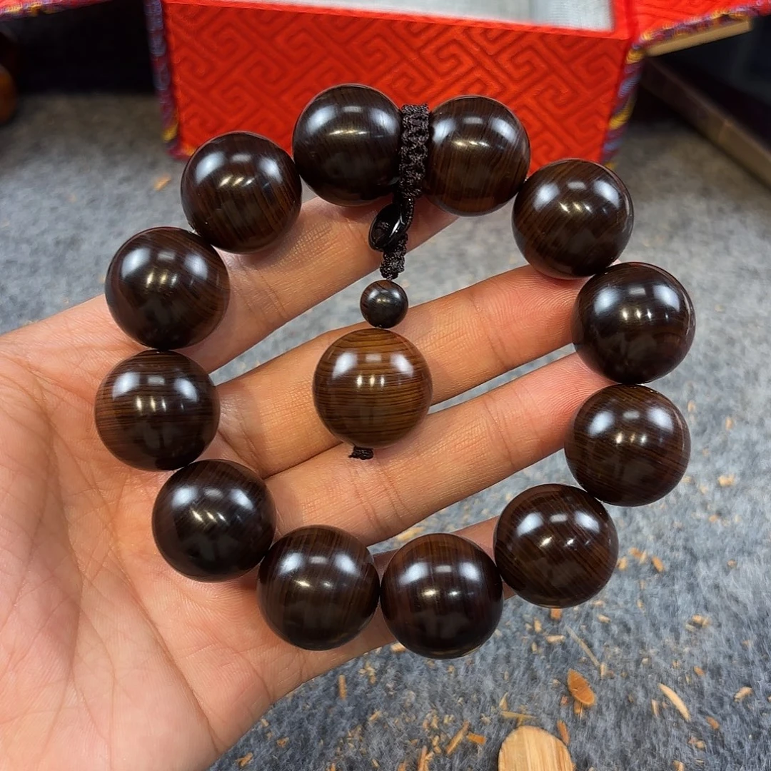 崖柏太行崖柏绿色结油手串五灵脂2.0