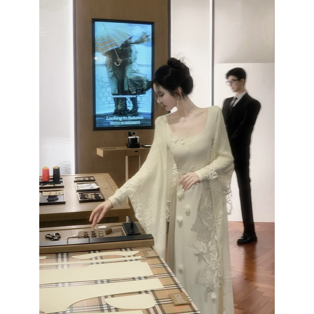 【雅乔定制】京洛佳人 立体花朵温柔白月光长袖连衣裙DYHH-25092020