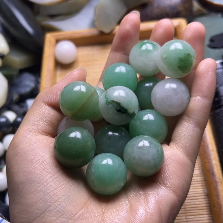 和田玉未镶嵌珠宝半成品