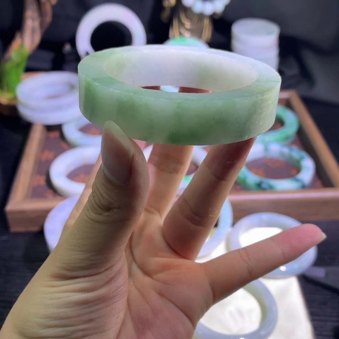 定制翡翠未镶嵌正圈