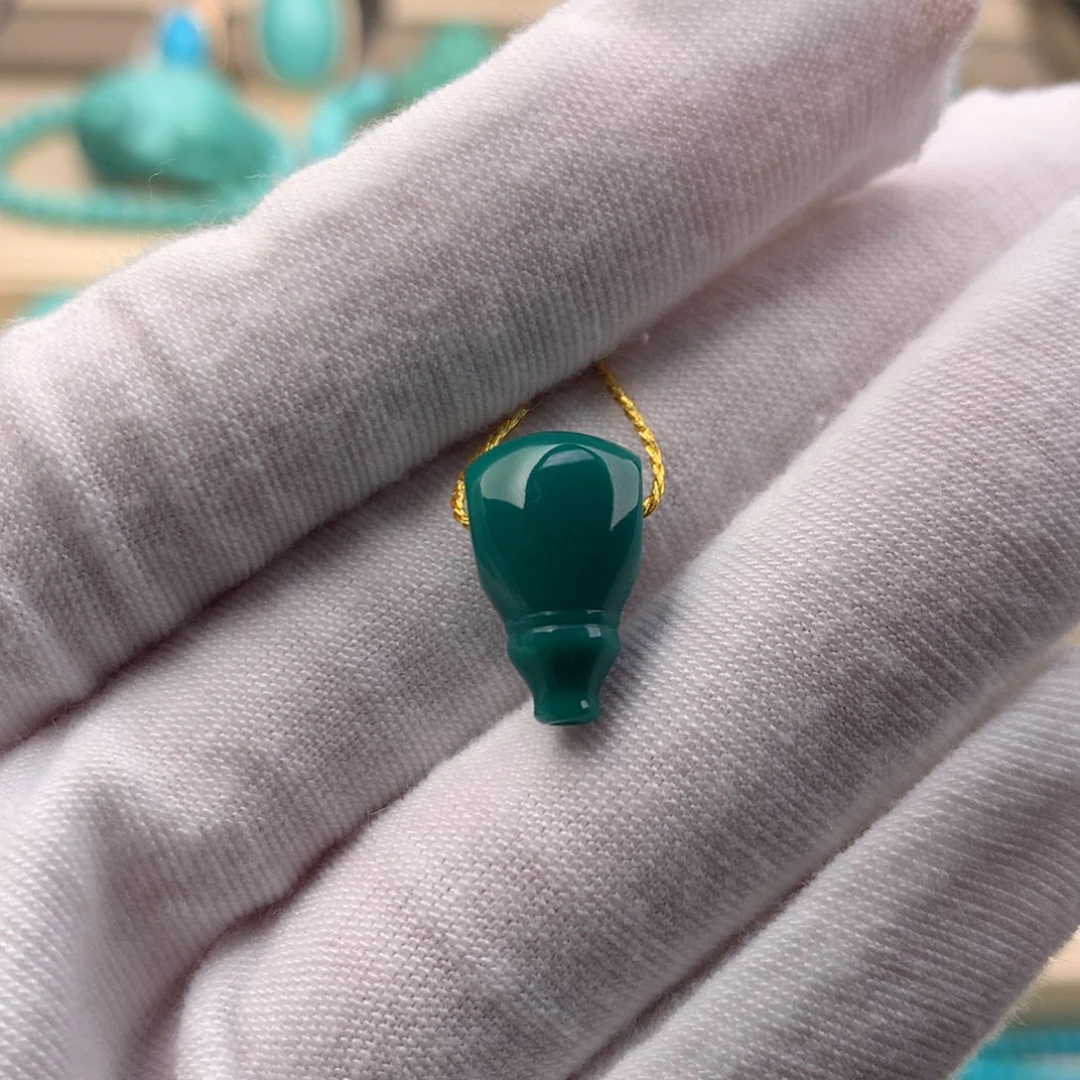 绿松石未镶嵌珠宝奇石9.6