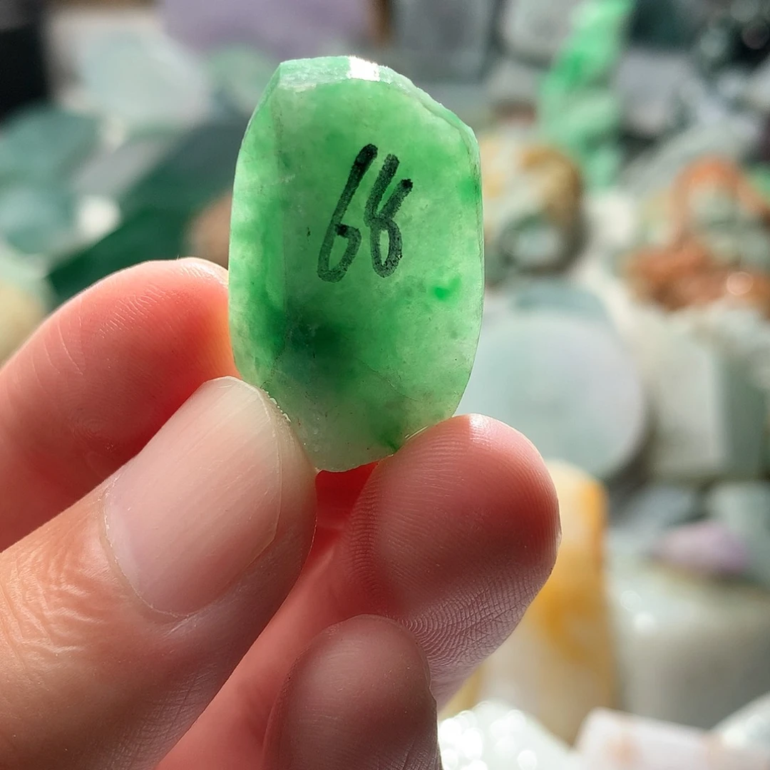 翡翠散珠翡翠原石片料