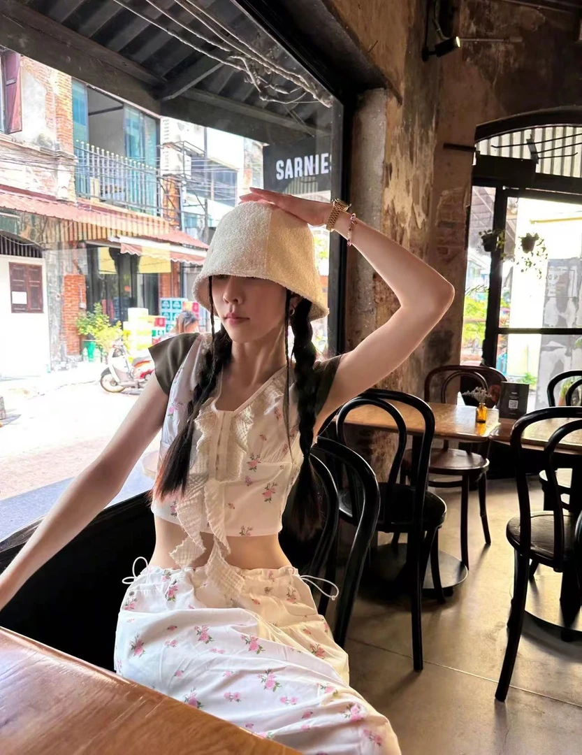 白色碎花抽绳裤 DP20250127027