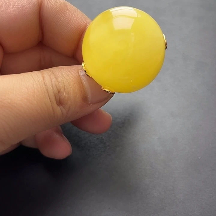 苍***学琥珀未镶嵌裸石戒指