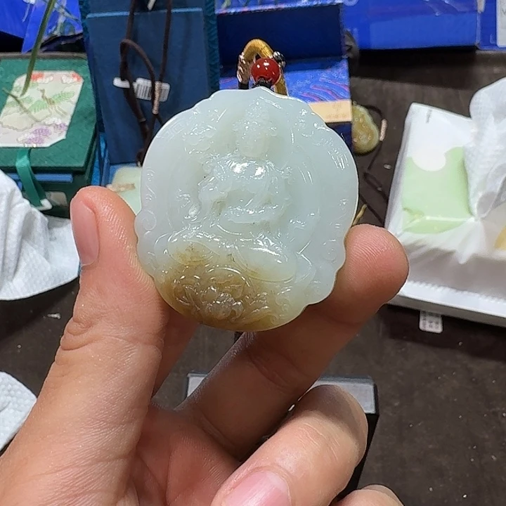 未镶嵌和田玉（糖玉）车挂
