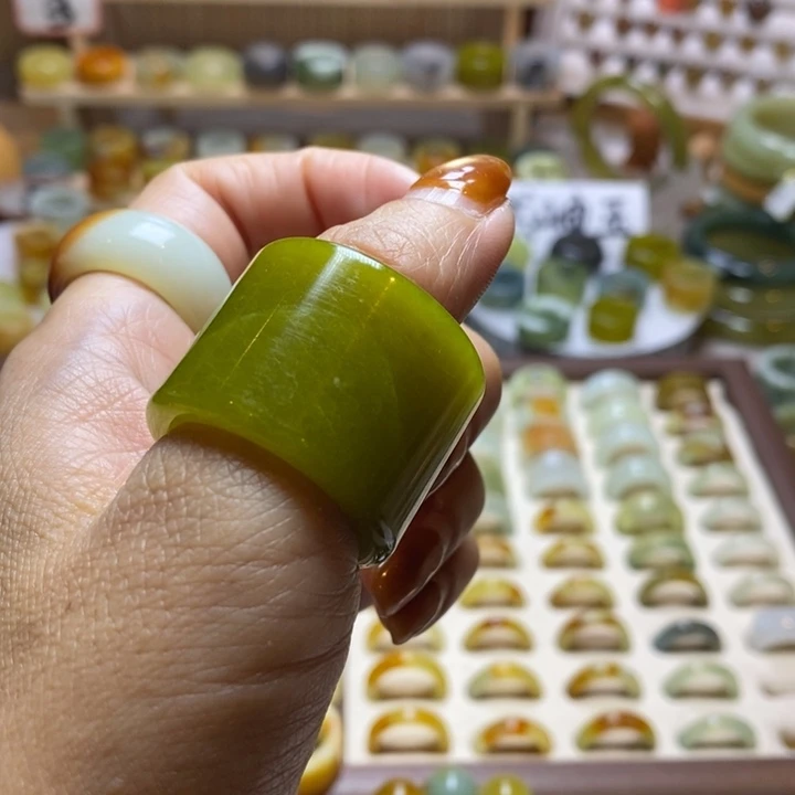 暖***༢岫玉未镶嵌戒指岫玉精品指环