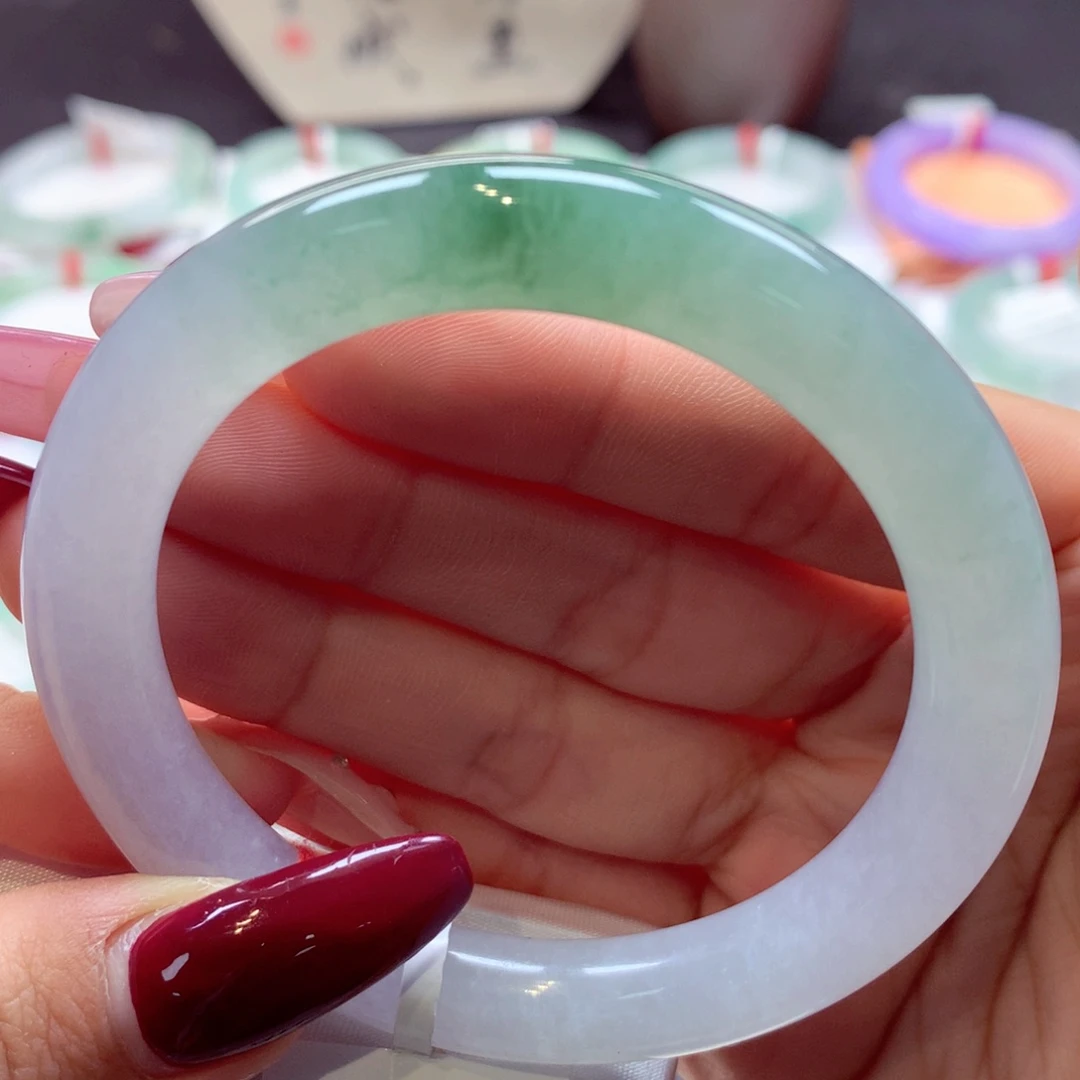 翡翠手镯未镶嵌圆条9号66