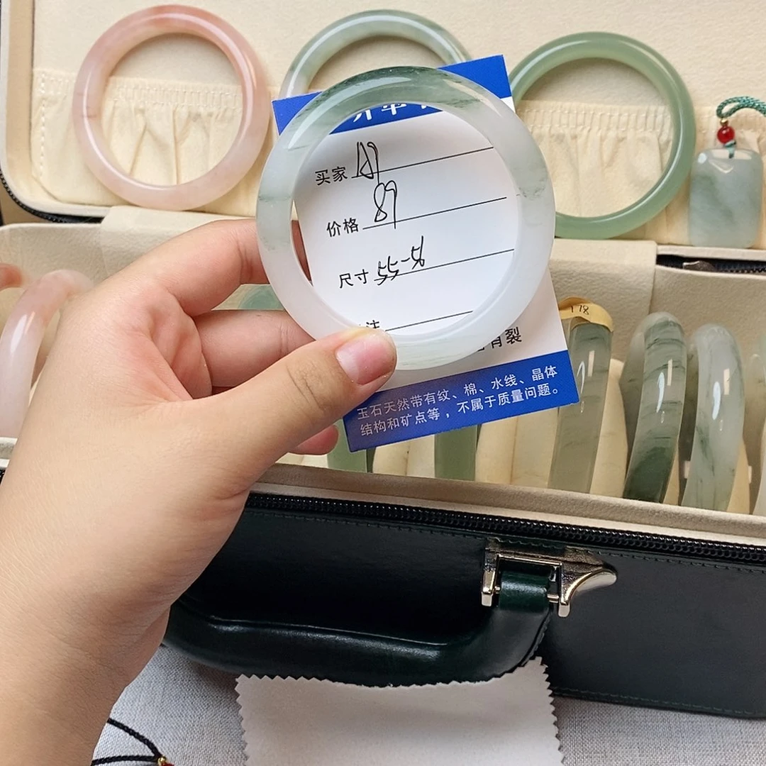 未镶嵌手镯翡翠一物一拍 闪拍链接