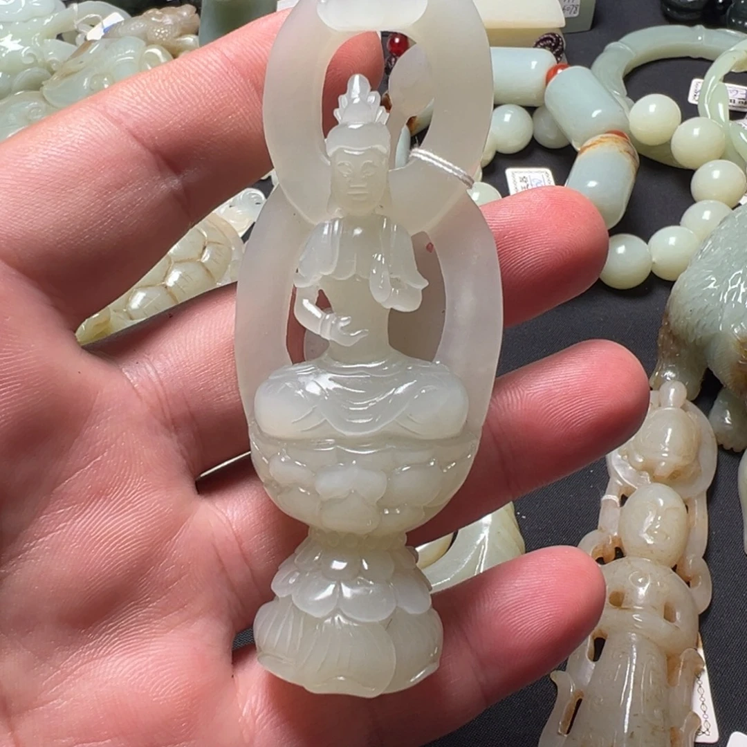 和田玉未镶嵌颈饰