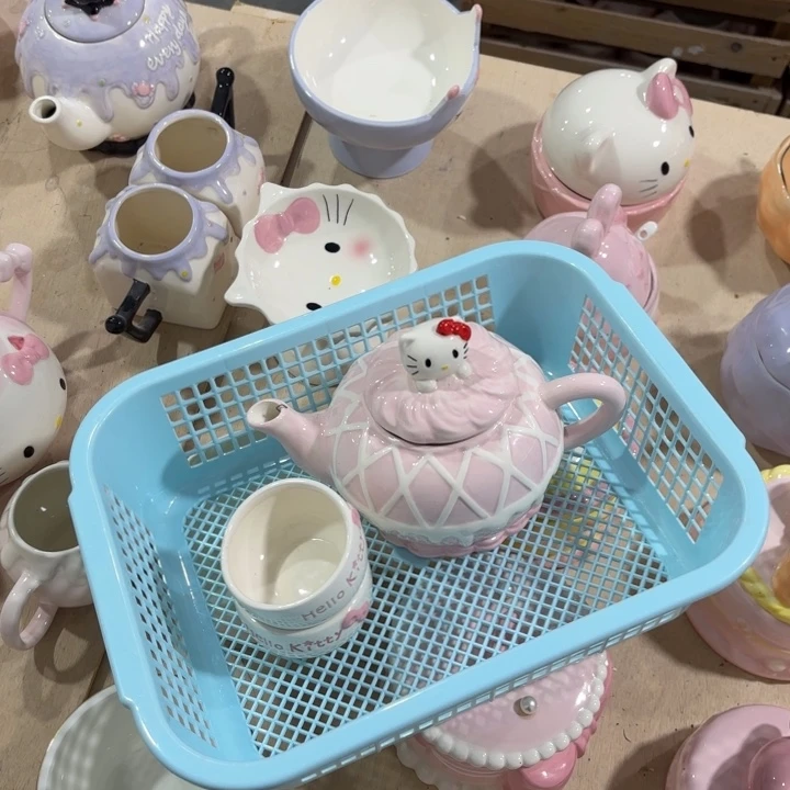 紫砂在干嘛呀亲爱呢