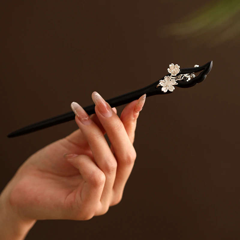 盘发簪发钗配饰发簪古风小众设计马面裙檀木木汉服步摇新中式国风