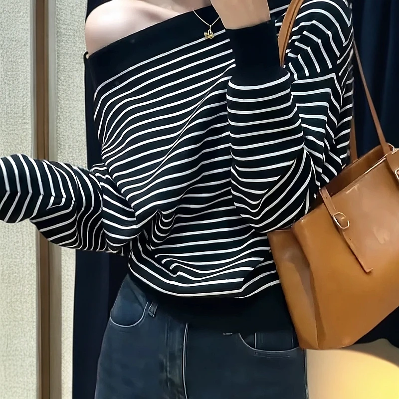 韩系洋气慵懒风斜领一字肩斜肩条纹长袖针织衫女2025春款露肩上衣