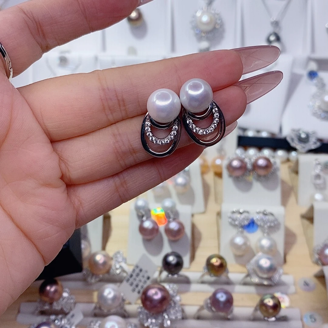 淡水珍珠耳饰未镶嵌