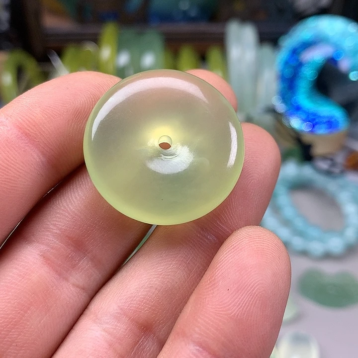 蛇纹石玉挂坠未镶嵌爱****客