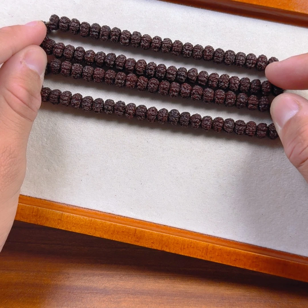 金刚菩提吊坠8.3mm平细手持