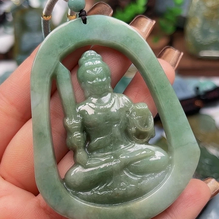 翡翠未镶嵌颈饰挂件