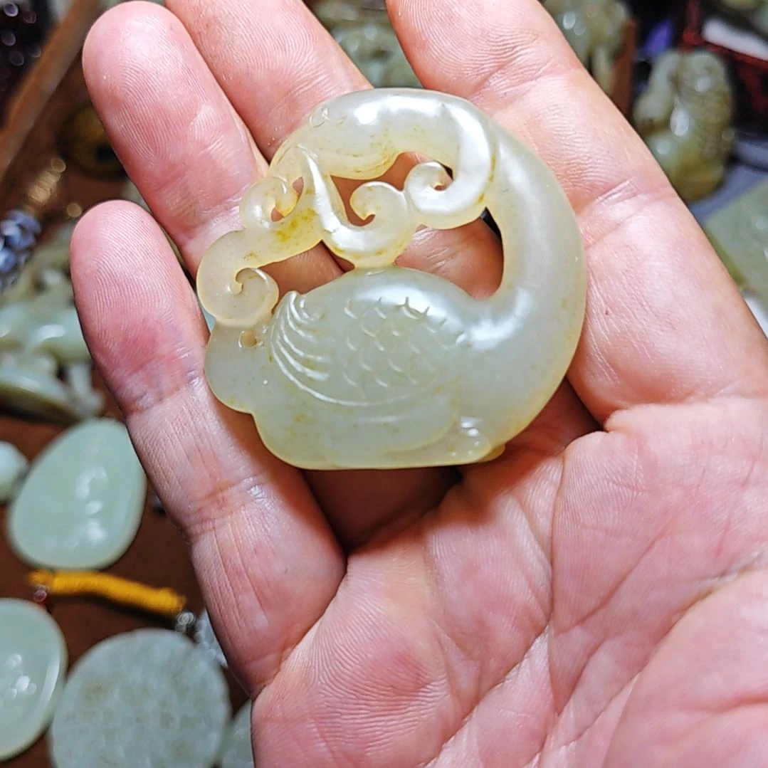 和田玉未镶嵌颈饰璇**笛