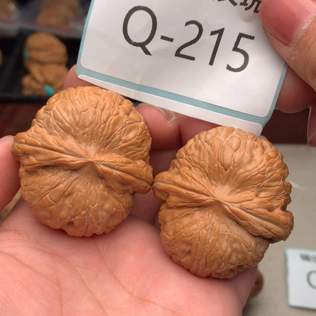 文玩核桃把件45元宝………….