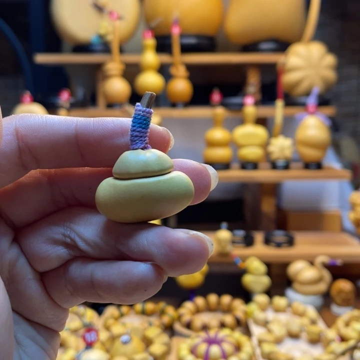 王***旋天然葫芦自然生长