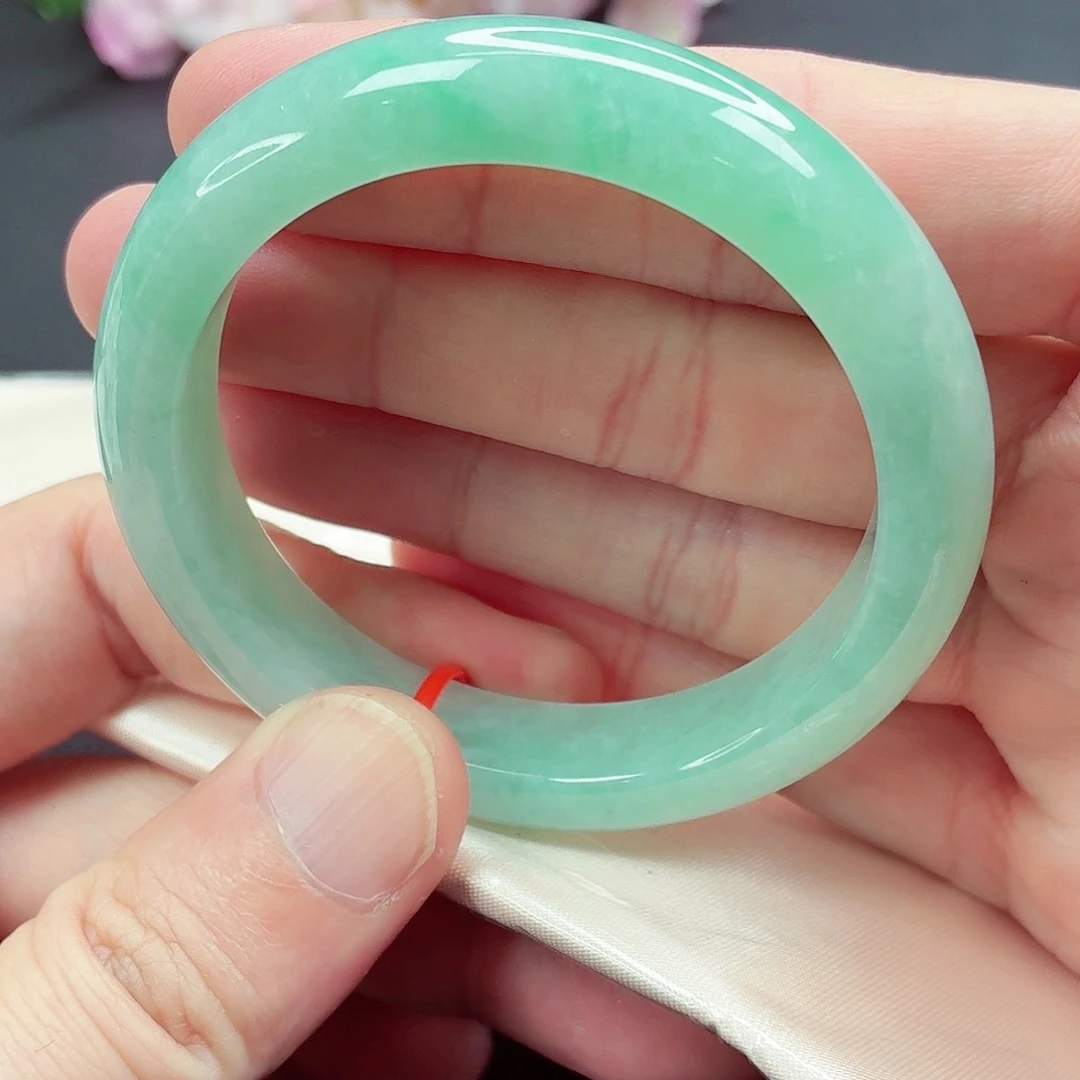 翡翠未镶嵌手镯53.6圈