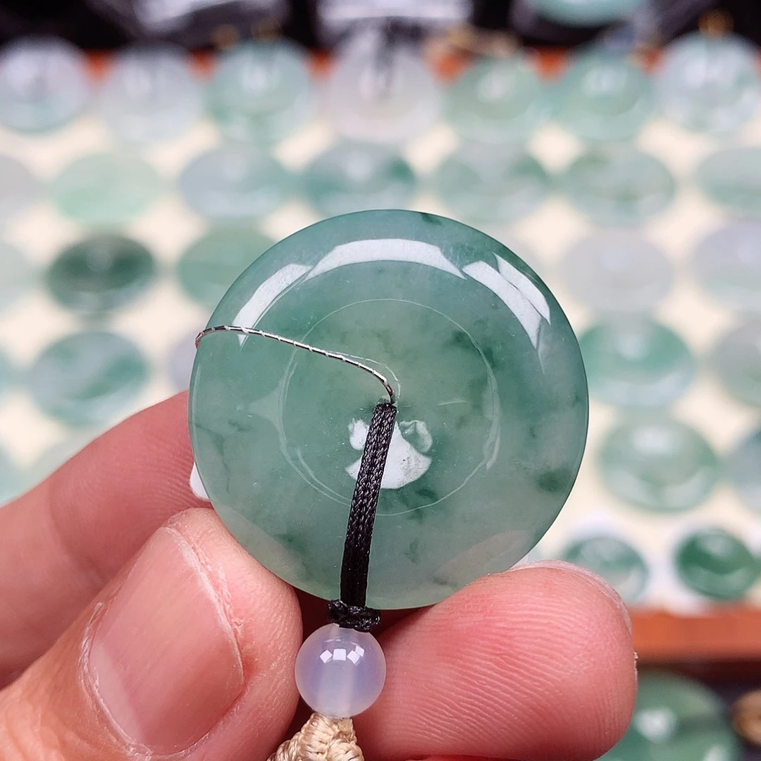 颈饰未镶嵌翡翠28.2-5.7mm