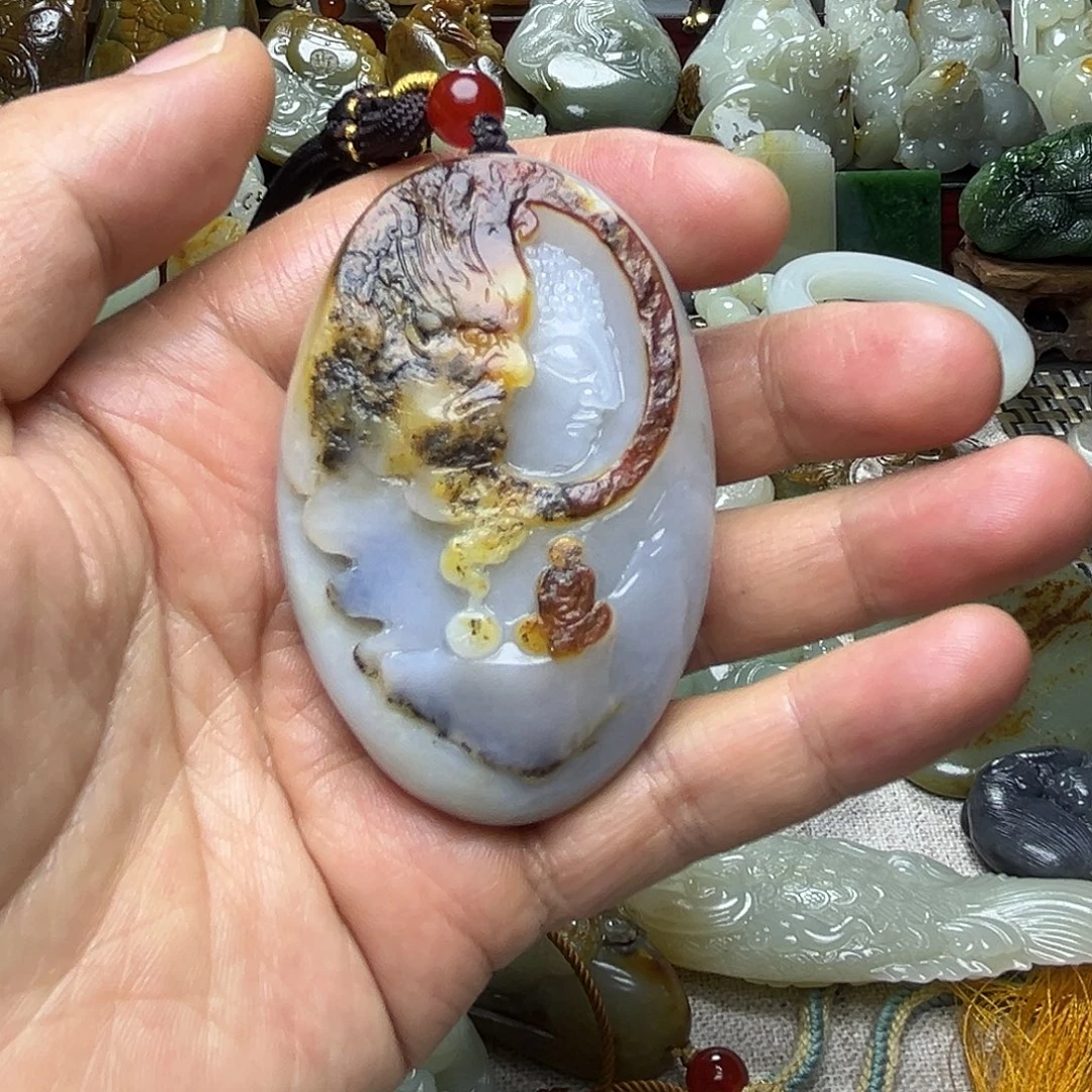 和田玉未镶嵌把件